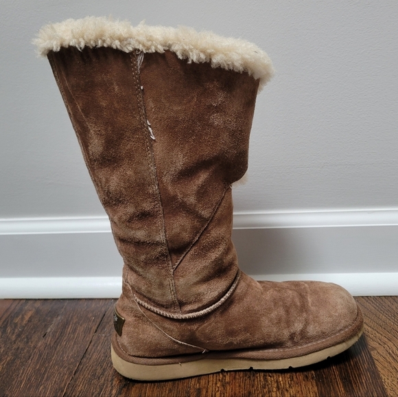 UGG Australia Messenger Pocket Chestnut Suede Shearling Fur Buckle Midcalf Boots - Picture 4 of 10